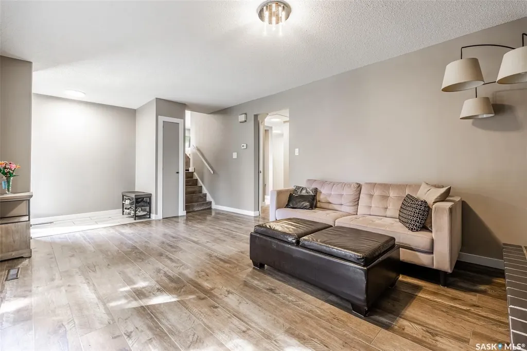 161 Columbia Drive Saskatoon SK S7K 1G1