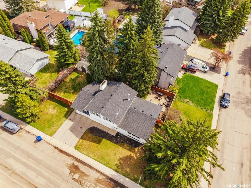161 Columbia Drive Saskatoon SK S7K 1G1