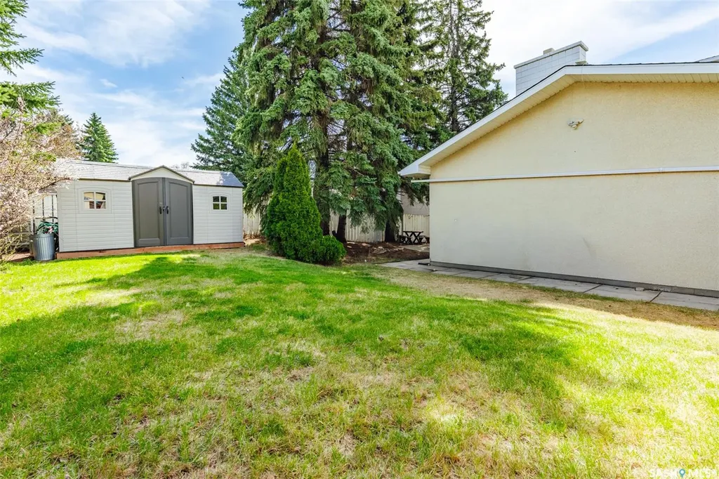 161 Columbia Drive Saskatoon SK S7K 1G1