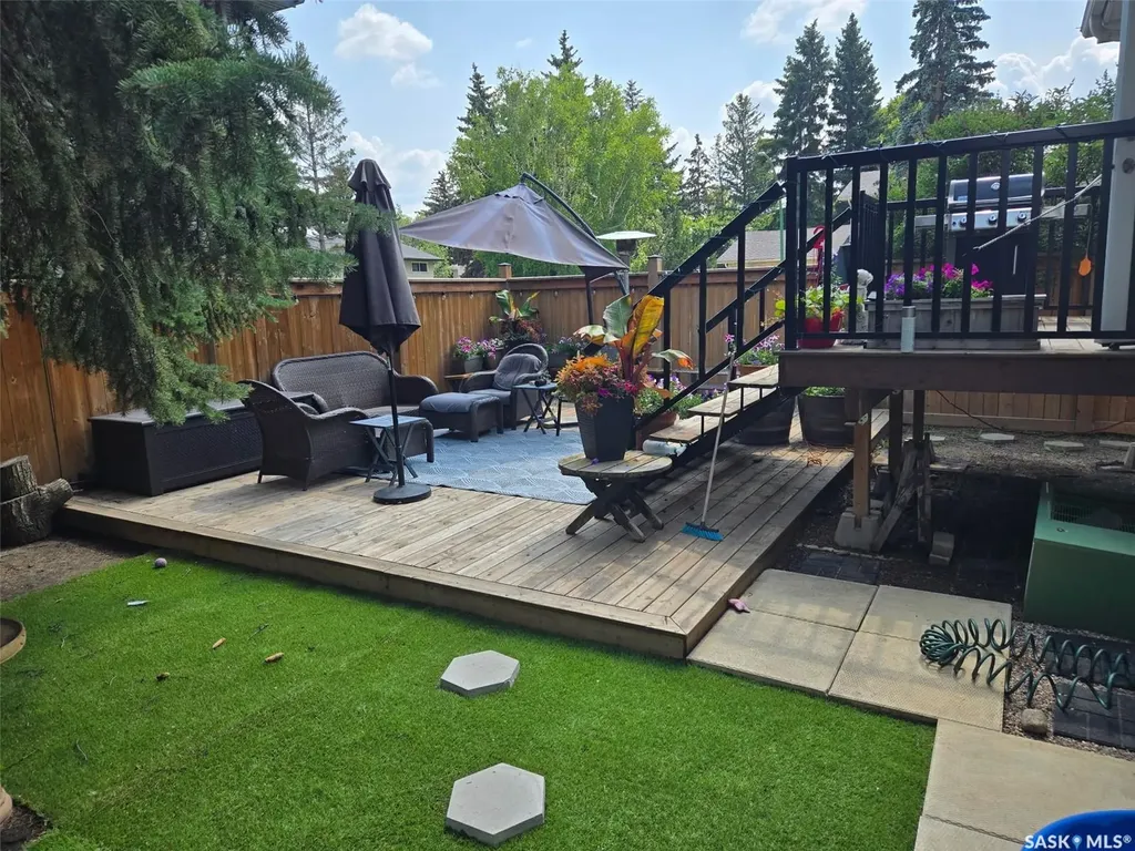 161 Columbia Drive Saskatoon SK S7K 1G1