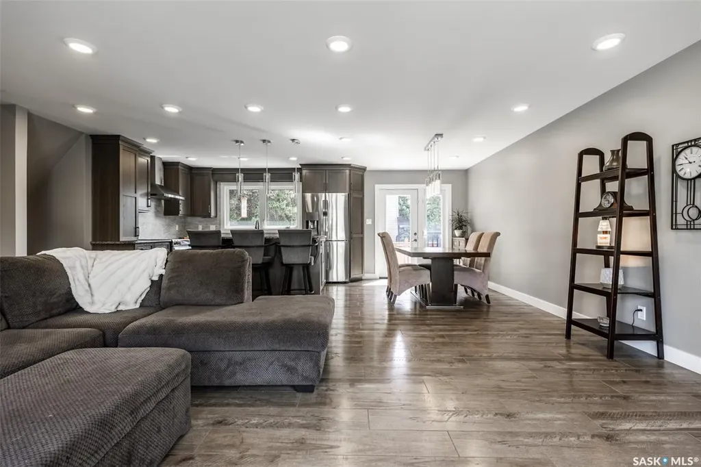 161 Columbia Drive Saskatoon SK S7K 1G1