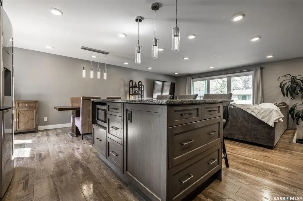 161 Columbia Drive Saskatoon SK S7K 1G1