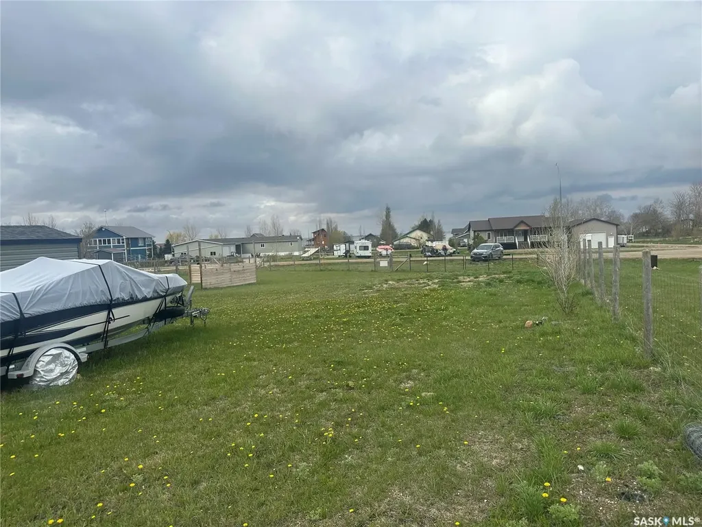 207 Collingwood Crescent Mckillop Rm No. 220 SK S0G 4V0