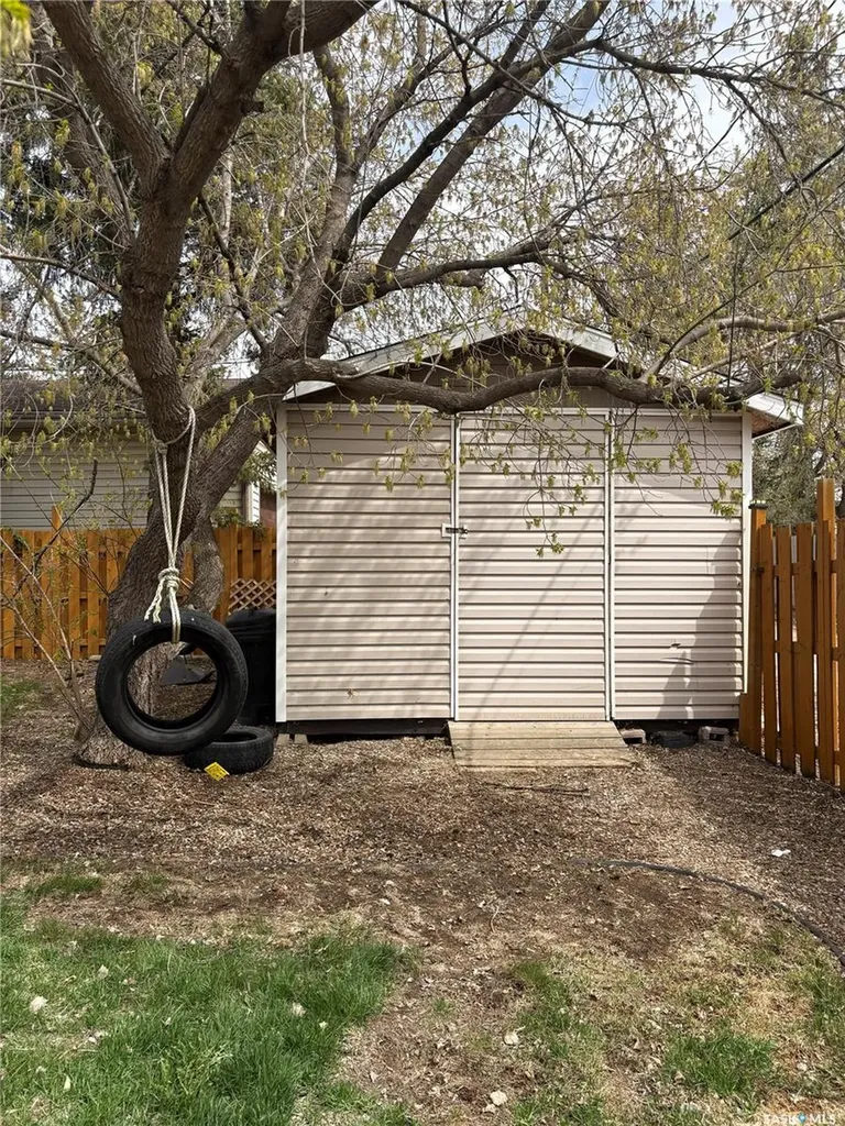 208 1st Street S Turtleford SK S0M 2Y0