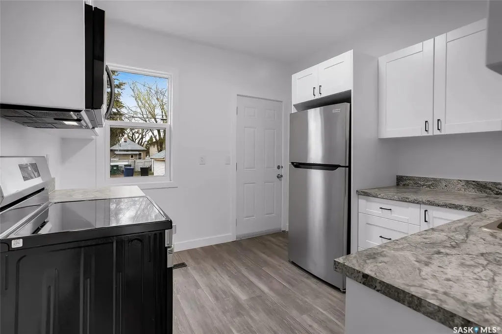 1230 E Avenue N Saskatoon SK S7L 1T4