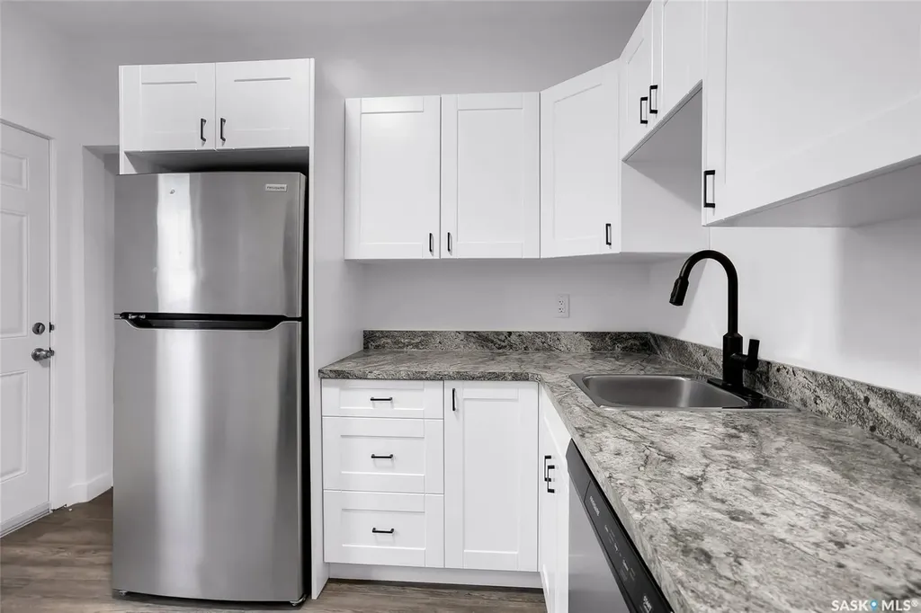 1230 E Avenue N Saskatoon SK S7L 1T4