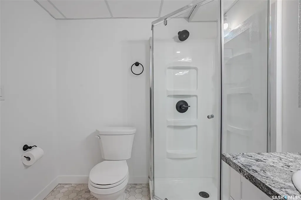 1230 E Avenue N Saskatoon SK S7L 1T4