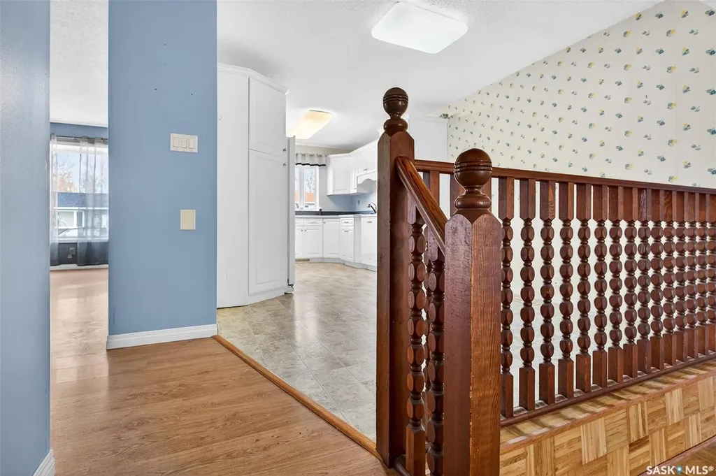 29 Edelweiss Crescent Moose Jaw SK S6J 1E4