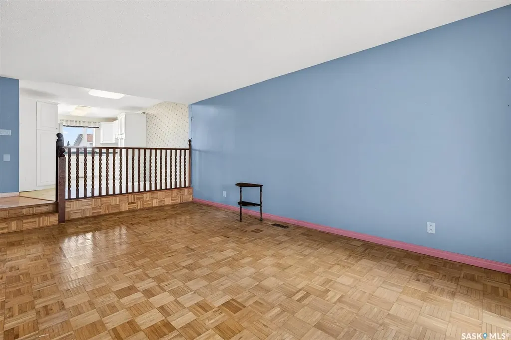29 Edelweiss Crescent Moose Jaw SK S6J 1E4