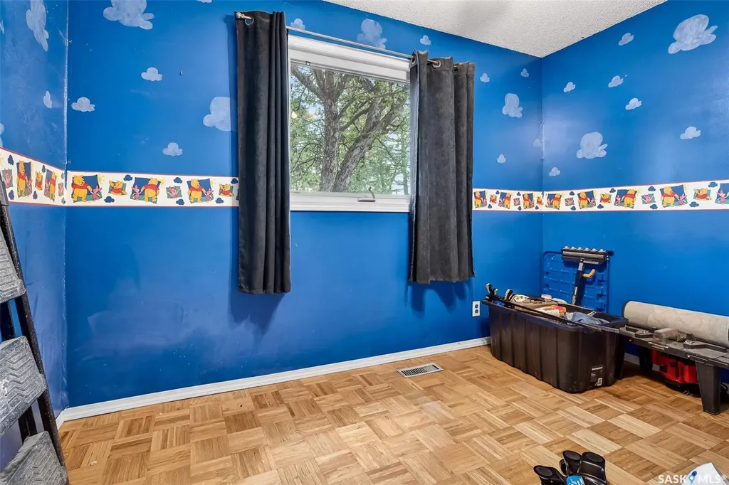 29 Edelweiss Crescent Moose Jaw SK S6J 1E4