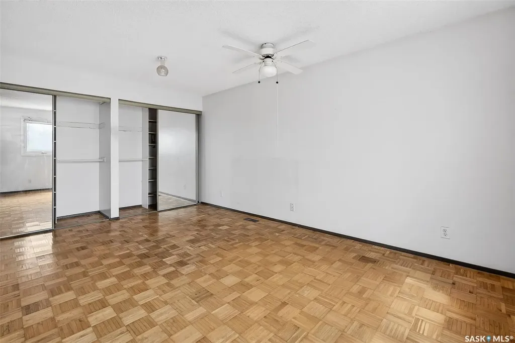 29 Edelweiss Crescent Moose Jaw SK S6J 1E4
