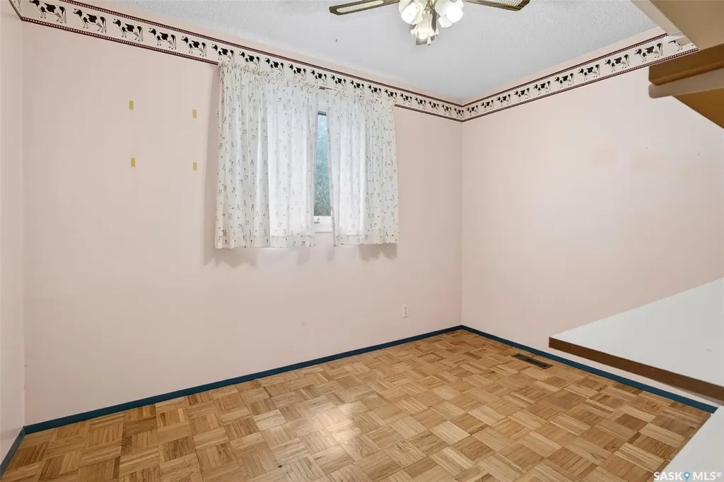 29 Edelweiss Crescent Moose Jaw SK S6J 1E4
