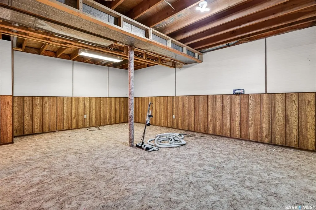 29 Edelweiss Crescent Moose Jaw SK S6J 1E4