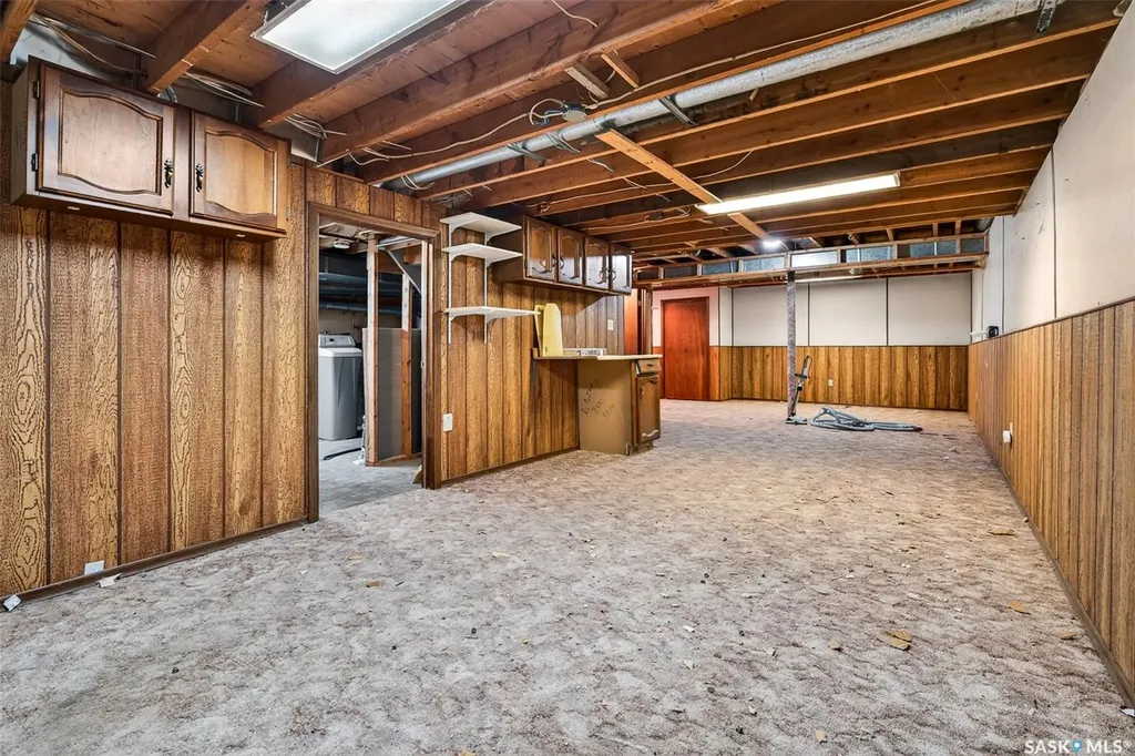 29 Edelweiss Crescent Moose Jaw SK S6J 1E4