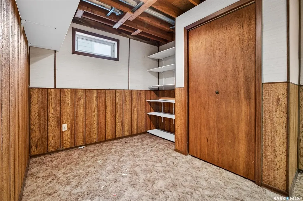 29 Edelweiss Crescent Moose Jaw SK S6J 1E4