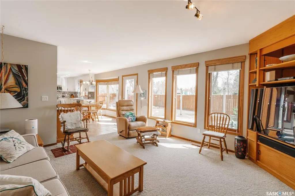 209 Badger Court Saskatoon SK S7N 2X2