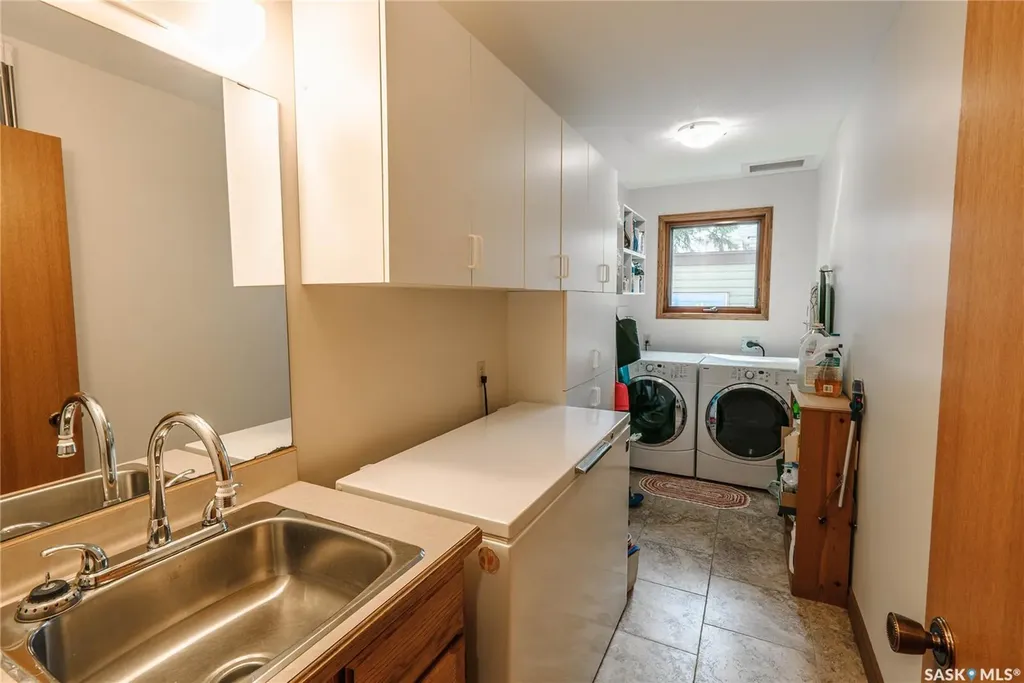 209 Badger Court Saskatoon SK S7N 2X2