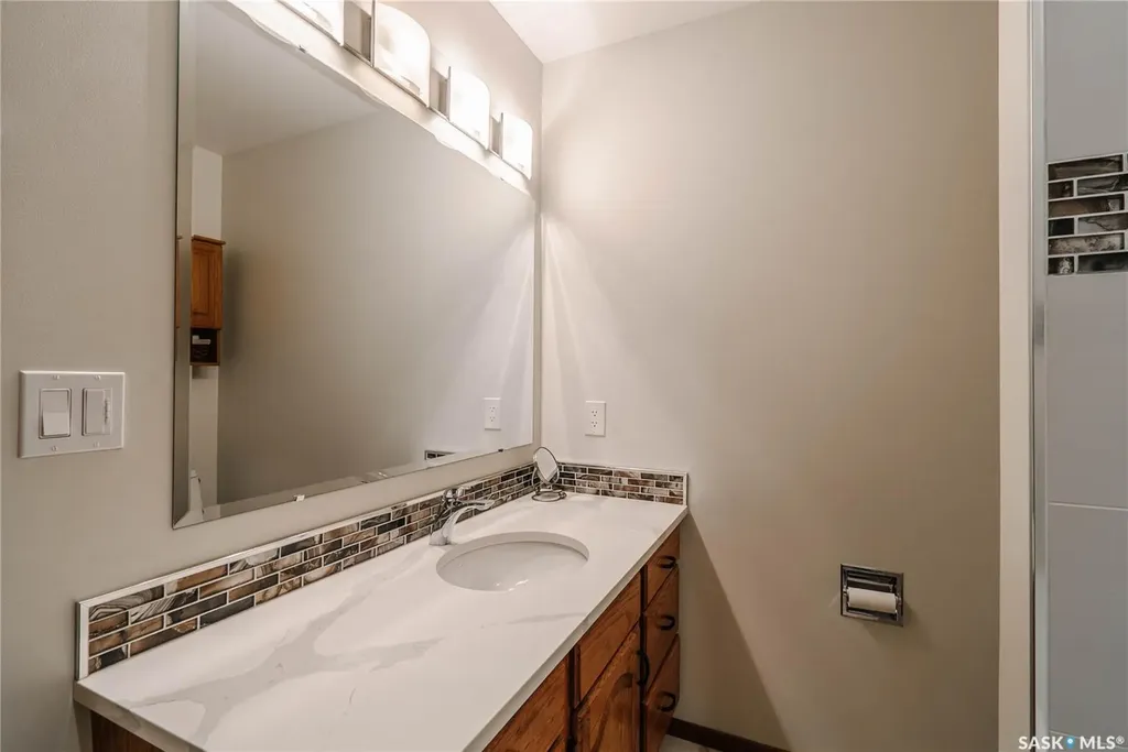 209 Badger Court Saskatoon SK S7N 2X2
