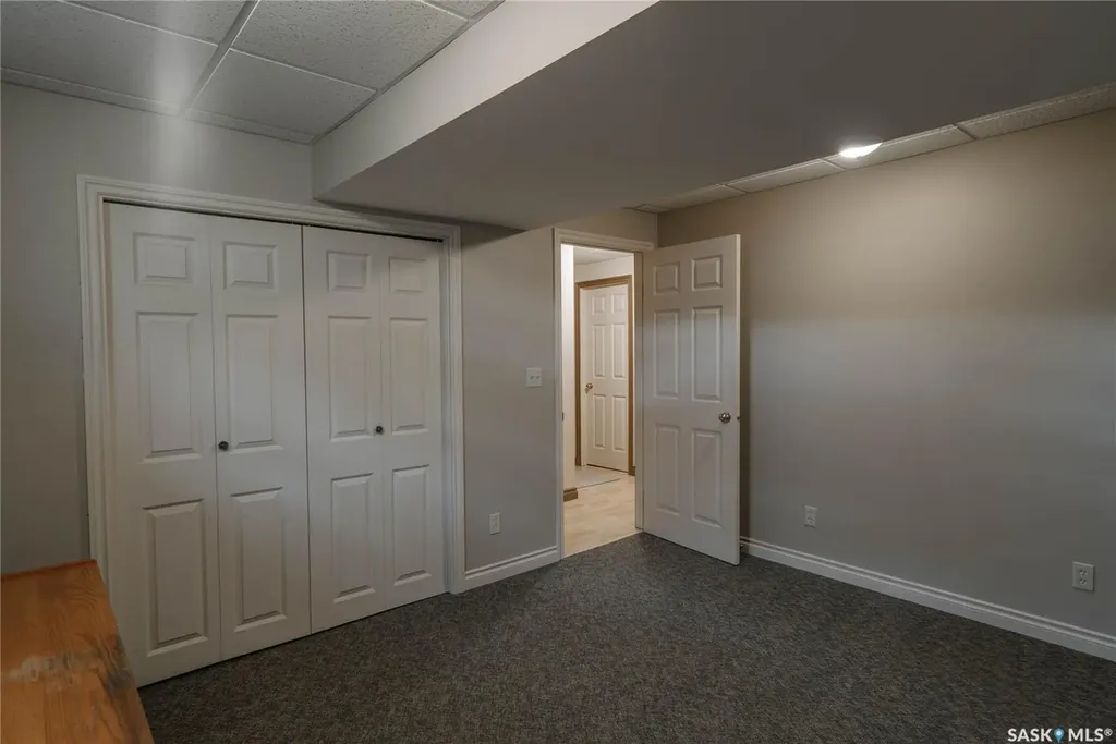 209 Badger Court Saskatoon SK S7N 2X2