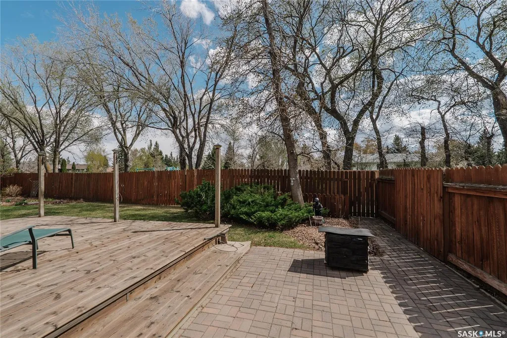 209 Badger Court Saskatoon SK S7N 2X2