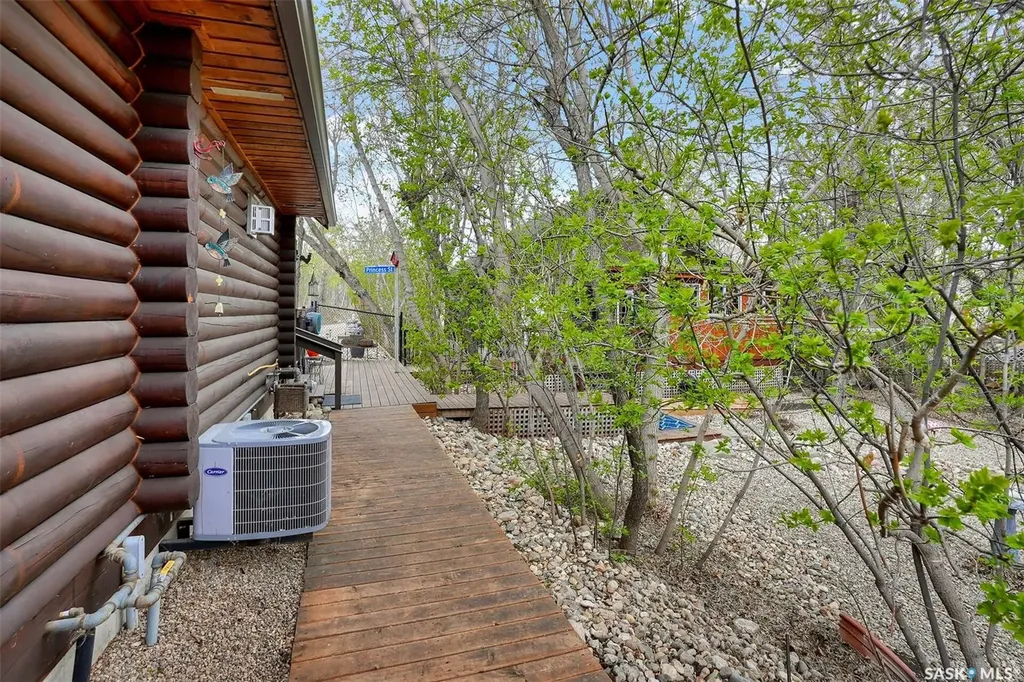 109 Shaw Drive Regina Beach SK S0G 4C0