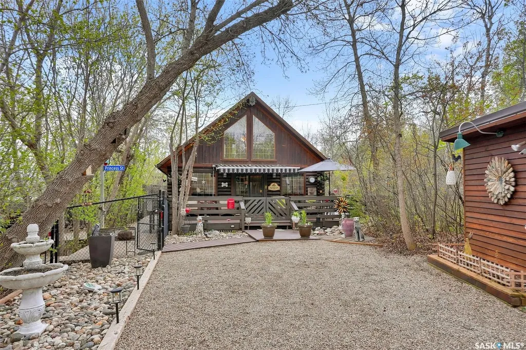 109 Shaw Drive Regina Beach SK S0G 4C0