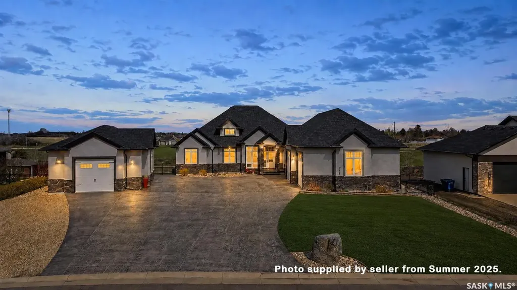 248 Iron Bridge Drive Moose Jaw SK S6J 0B5