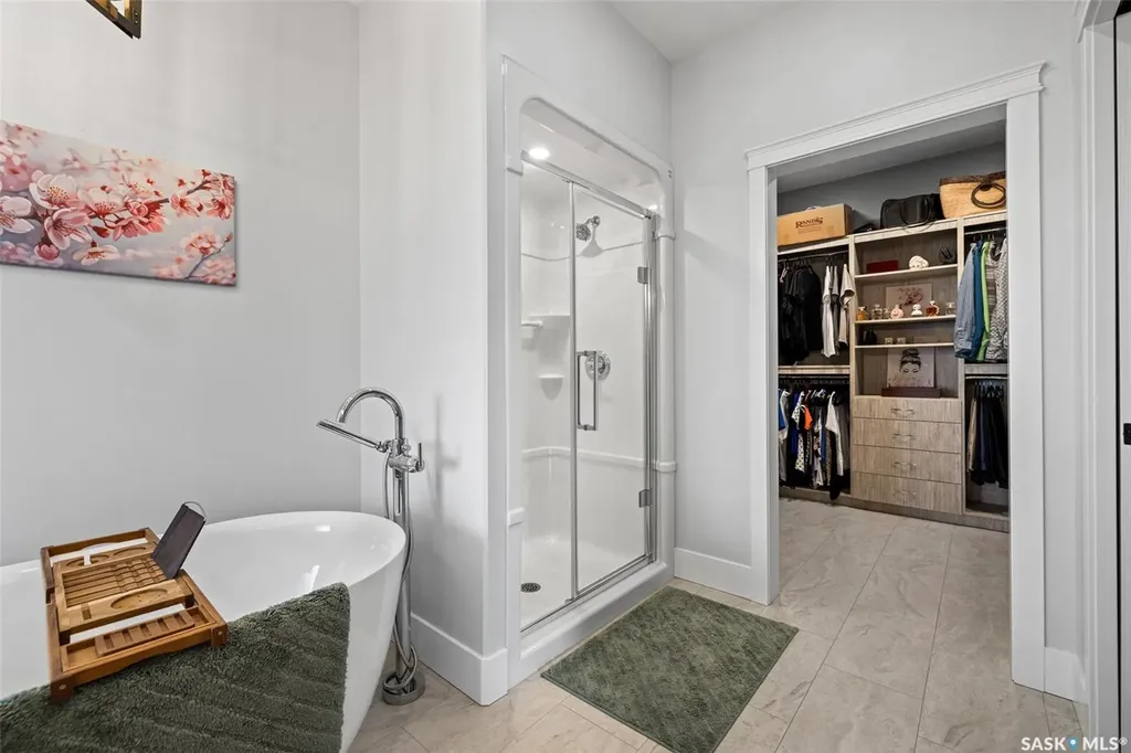 248 Iron Bridge Drive Moose Jaw SK S6J 0B5