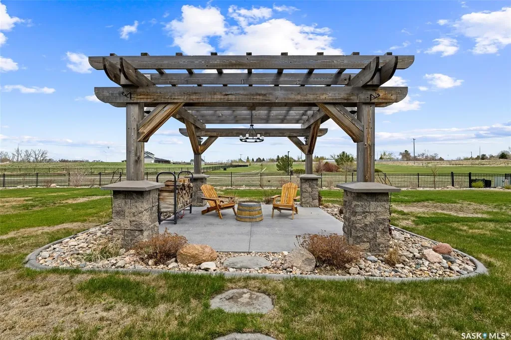 248 Iron Bridge Drive Moose Jaw SK S6J 0B5