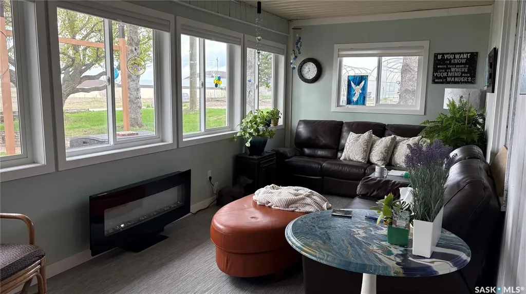 303 Currie Crescent Strasbourg SK S0G 4V0