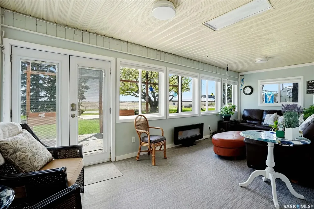 303 Currie Crescent Strasbourg SK S0G 4V0