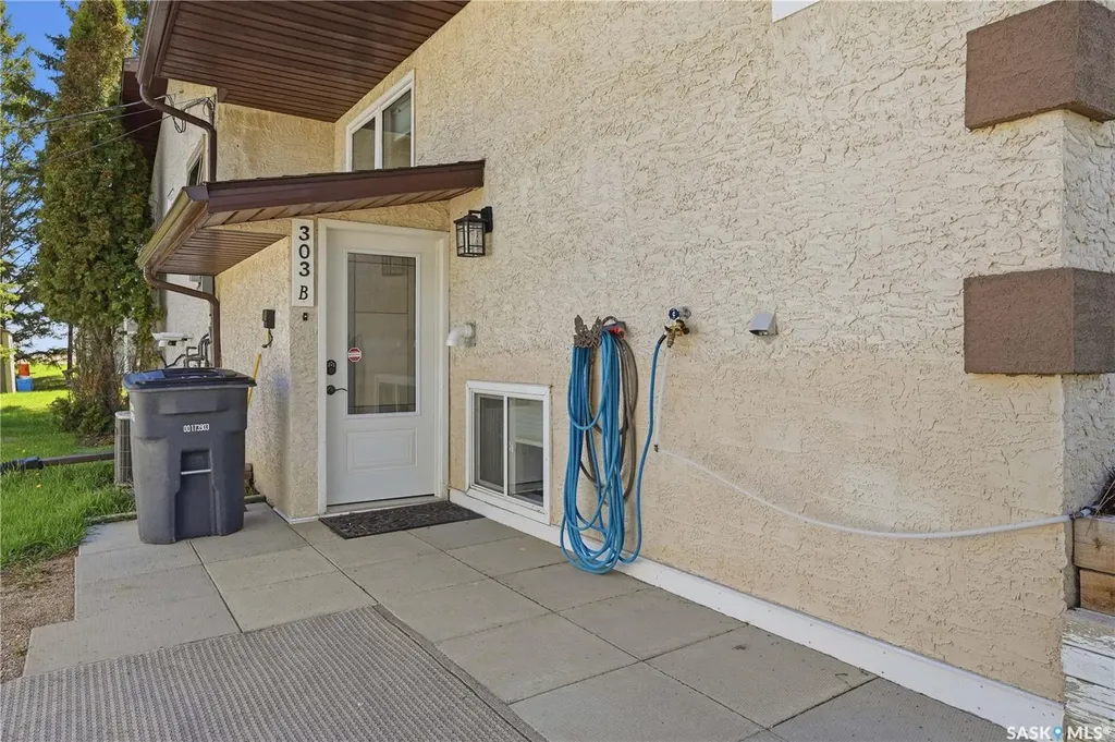 303 Currie Crescent Strasbourg SK S0G 4V0