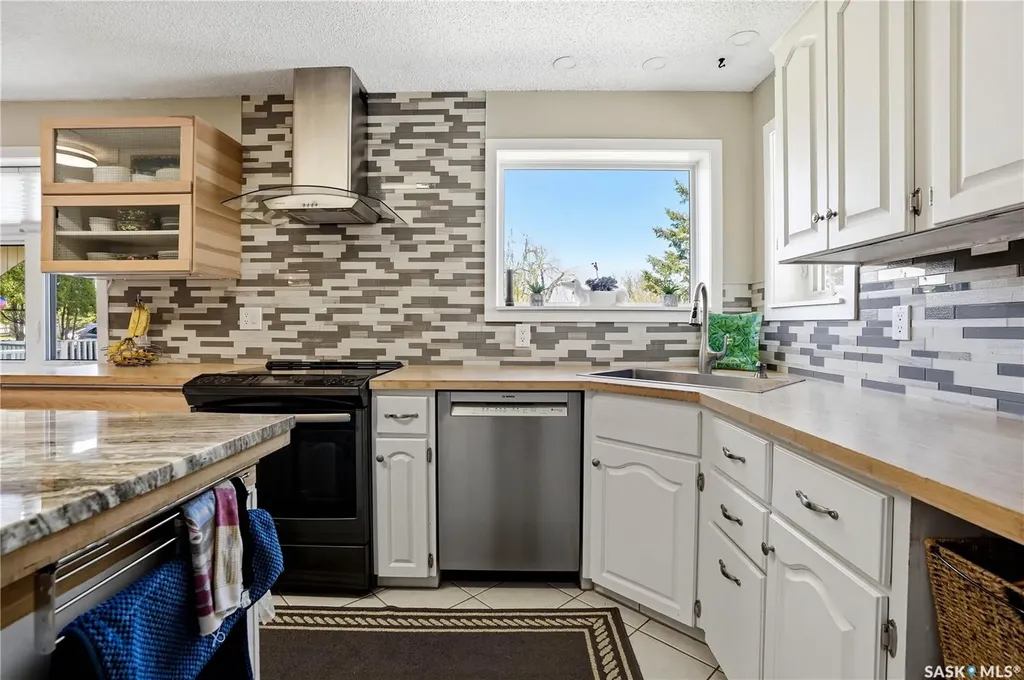 303 Currie Crescent Strasbourg SK S0G 4V0