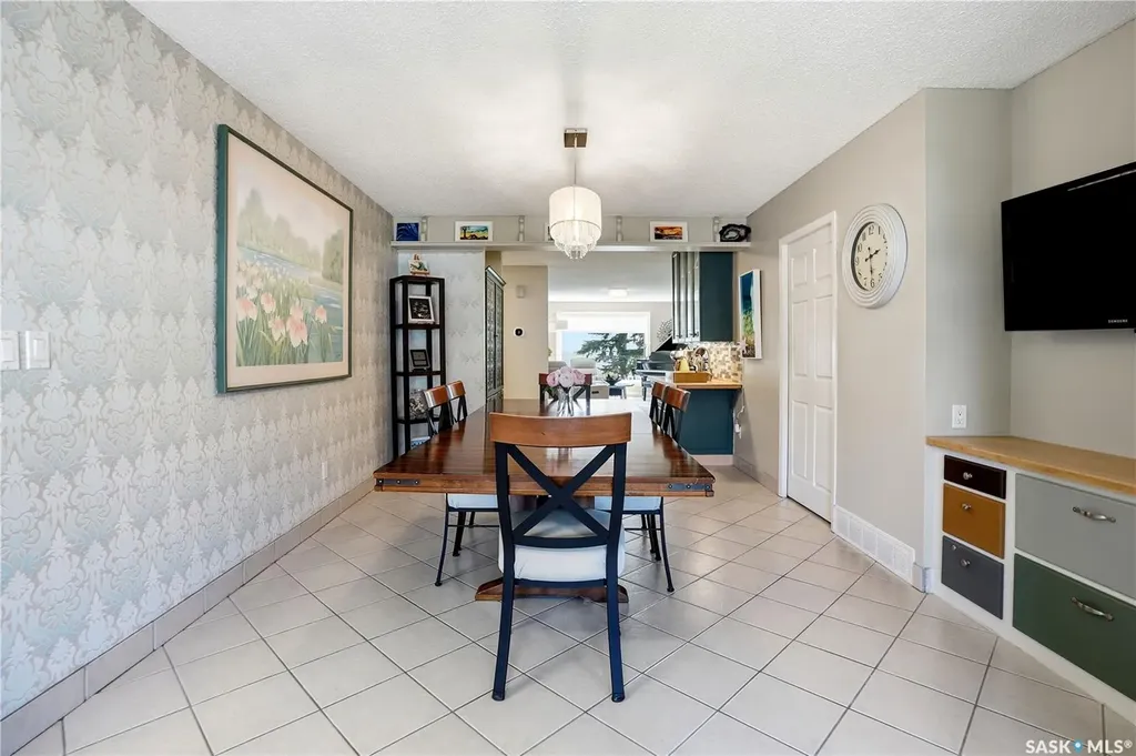 303 Currie Crescent Strasbourg SK S0G 4V0
