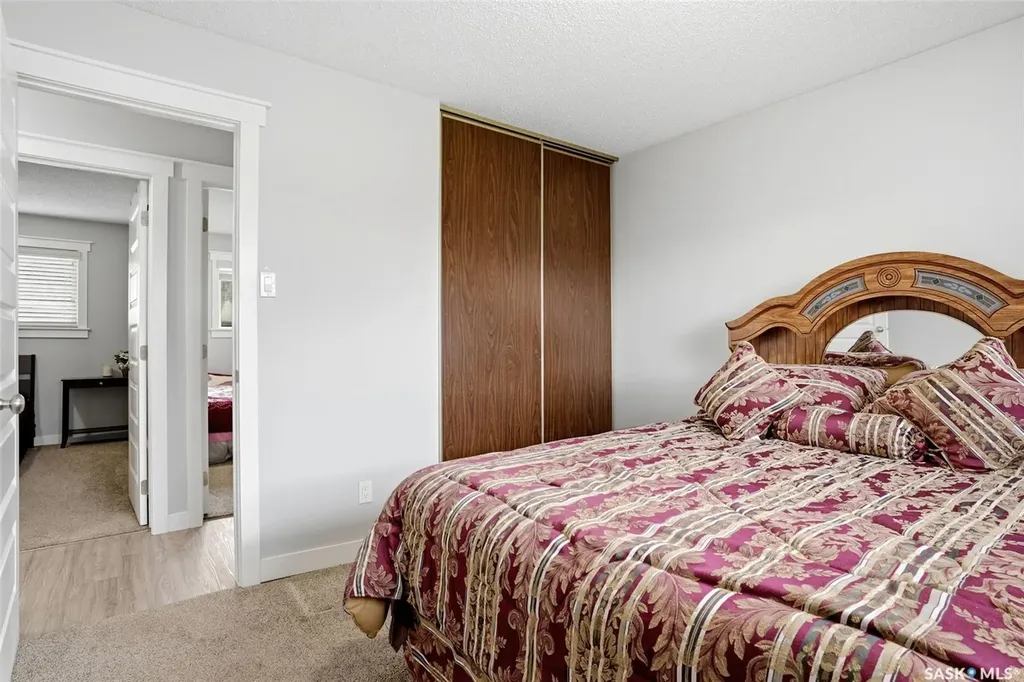 14 Diamond Street Regina SK S4N 5K2