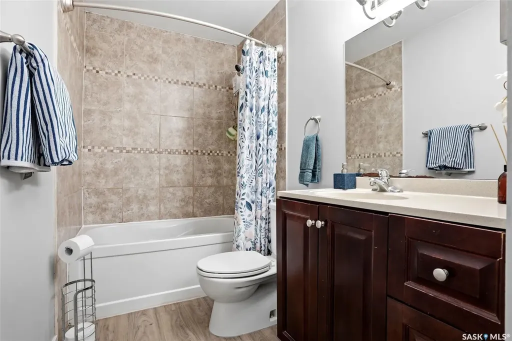 14 Diamond Street Regina SK S4N 5K2