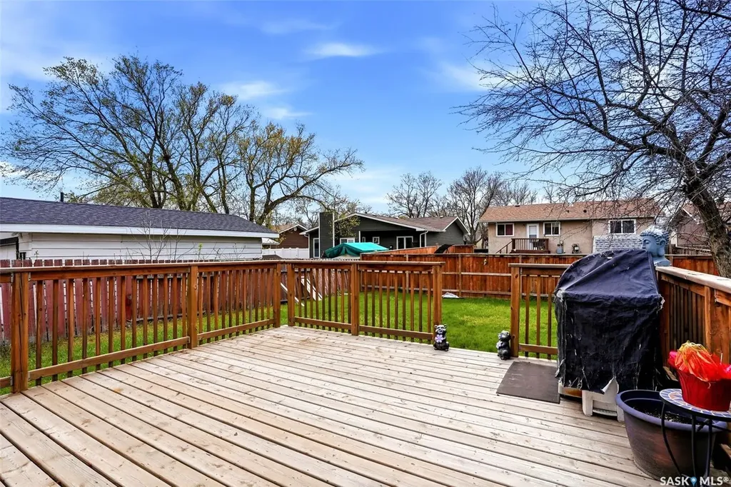 14 Diamond Street Regina SK S4N 5K2