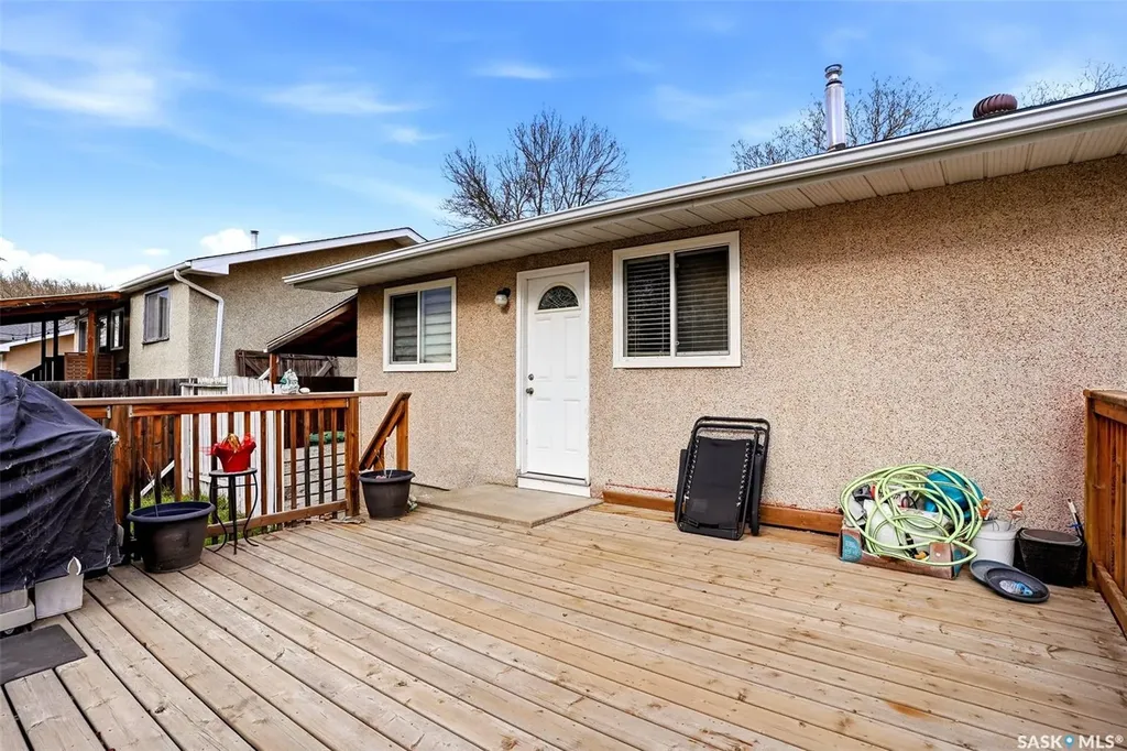 14 Diamond Street Regina SK S4N 5K2