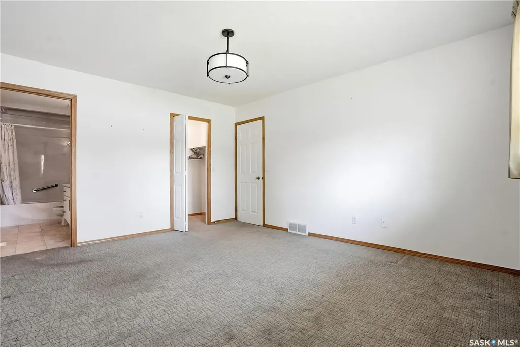 315 Berini Drive Saskatoon SK S7N 4M1