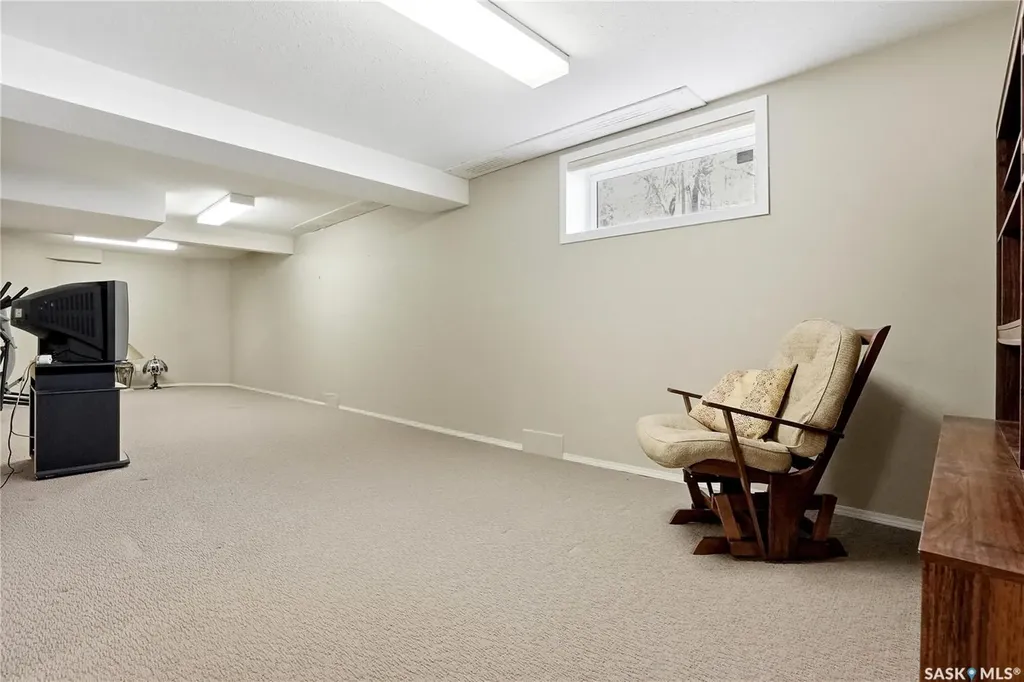 315 Berini Drive Saskatoon SK S7N 4M1