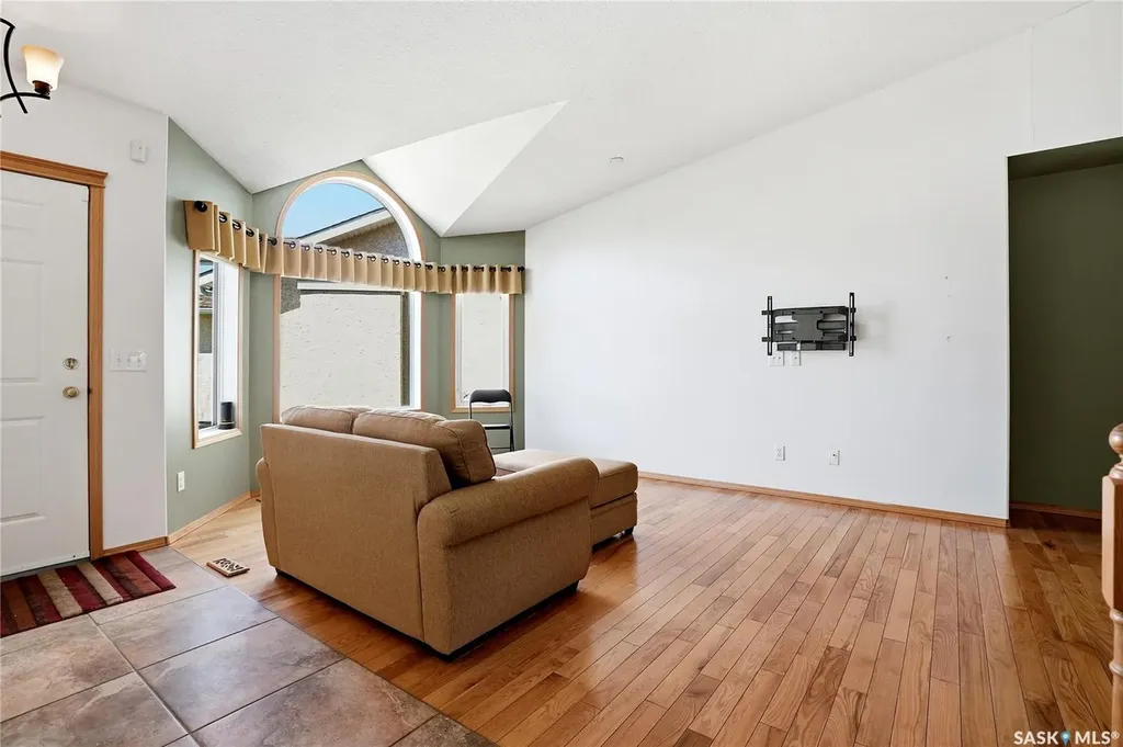 315 Berini Drive Saskatoon SK S7N 4M1
