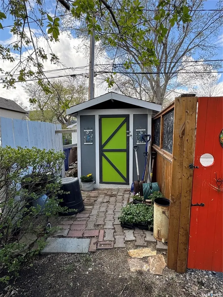 2328 Rae Street Regina SK S4T 2G2
