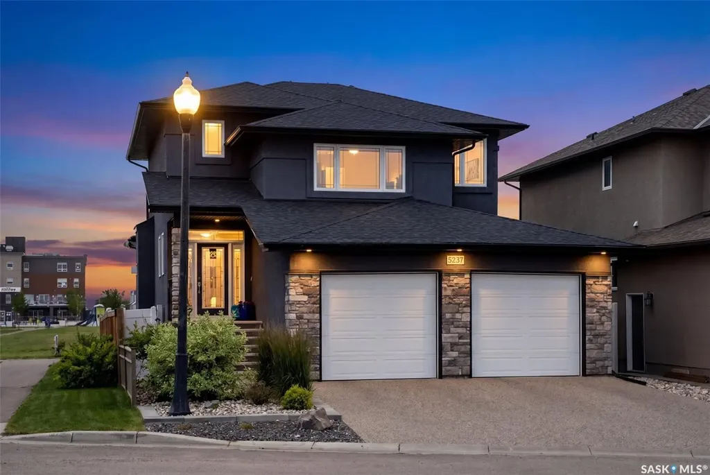 5237 Snowbirds Crescent Regina SK S4W 0H4
