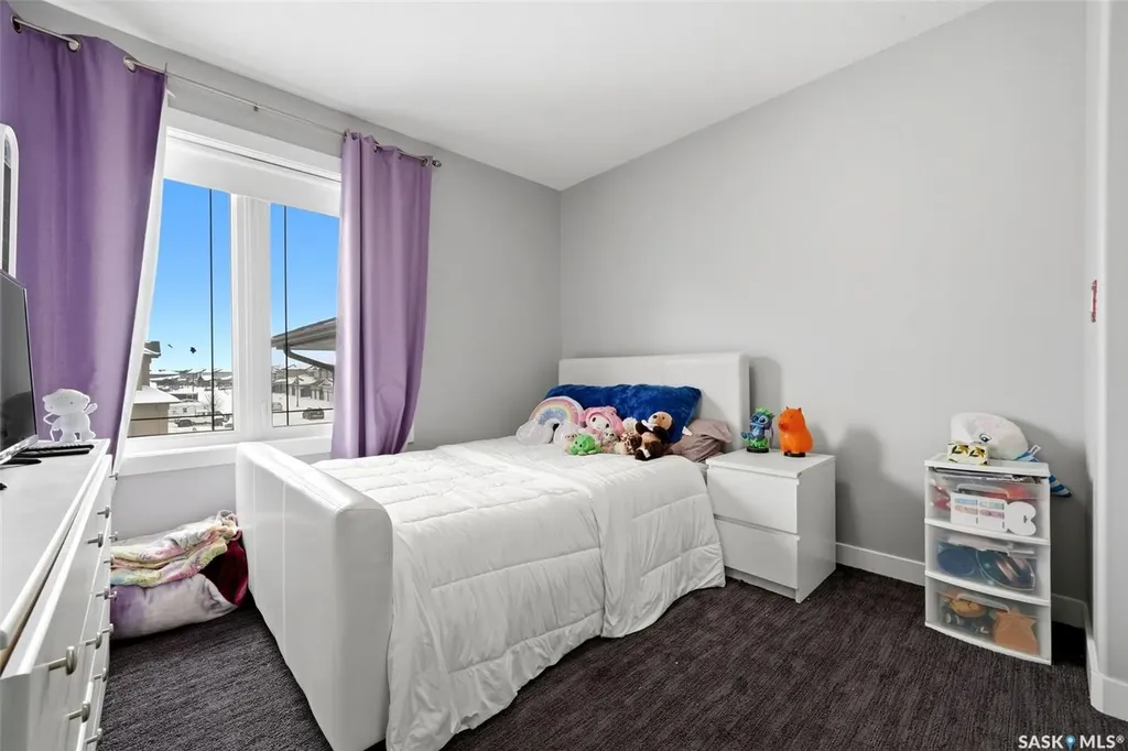5237 Snowbirds Crescent Regina SK S4W 0H4