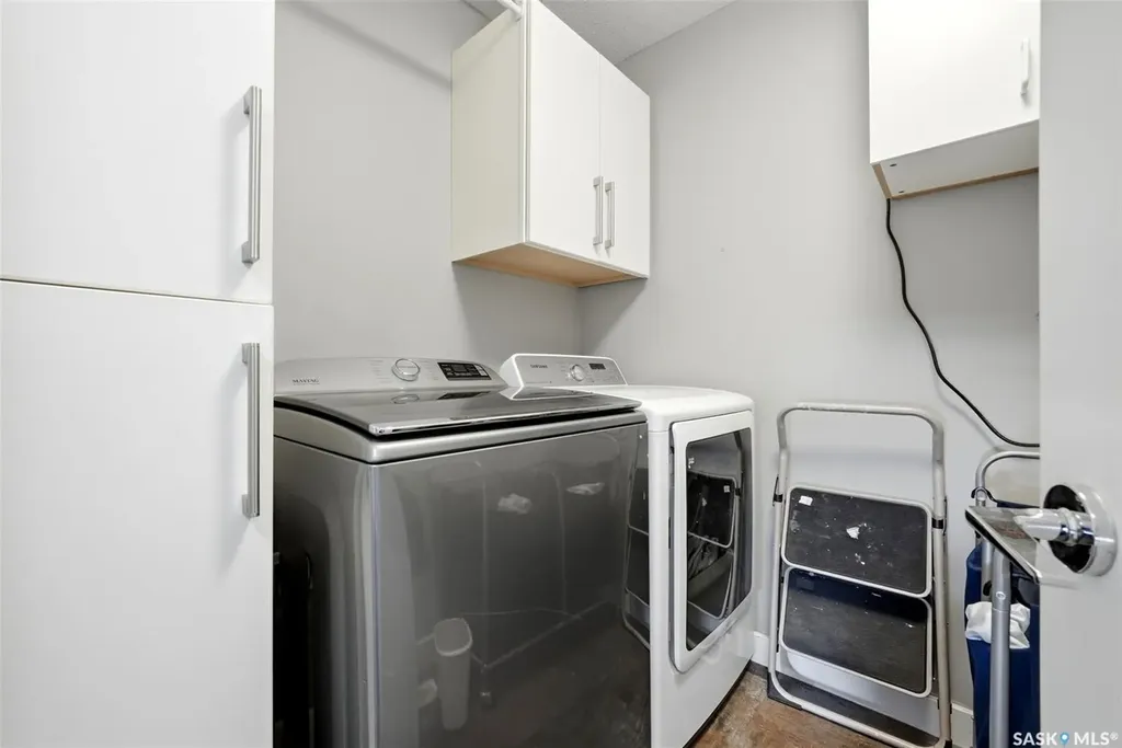 5237 Snowbirds Crescent Regina SK S4W 0H4