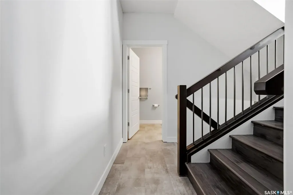 5237 Snowbirds Crescent Regina SK S4W 0H4