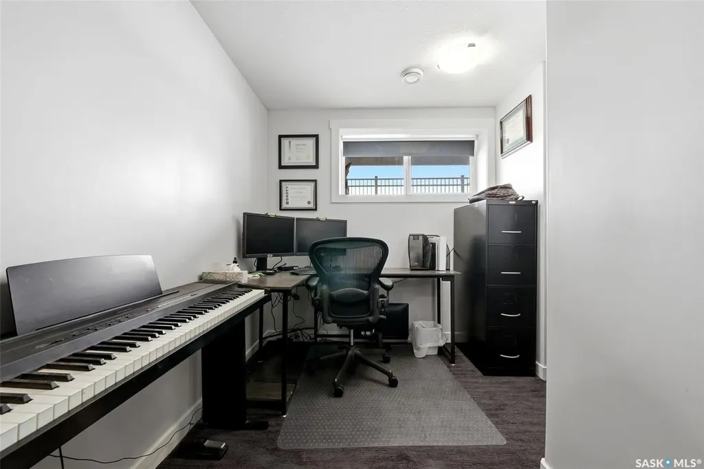 5237 Snowbirds Crescent Regina SK S4W 0H4