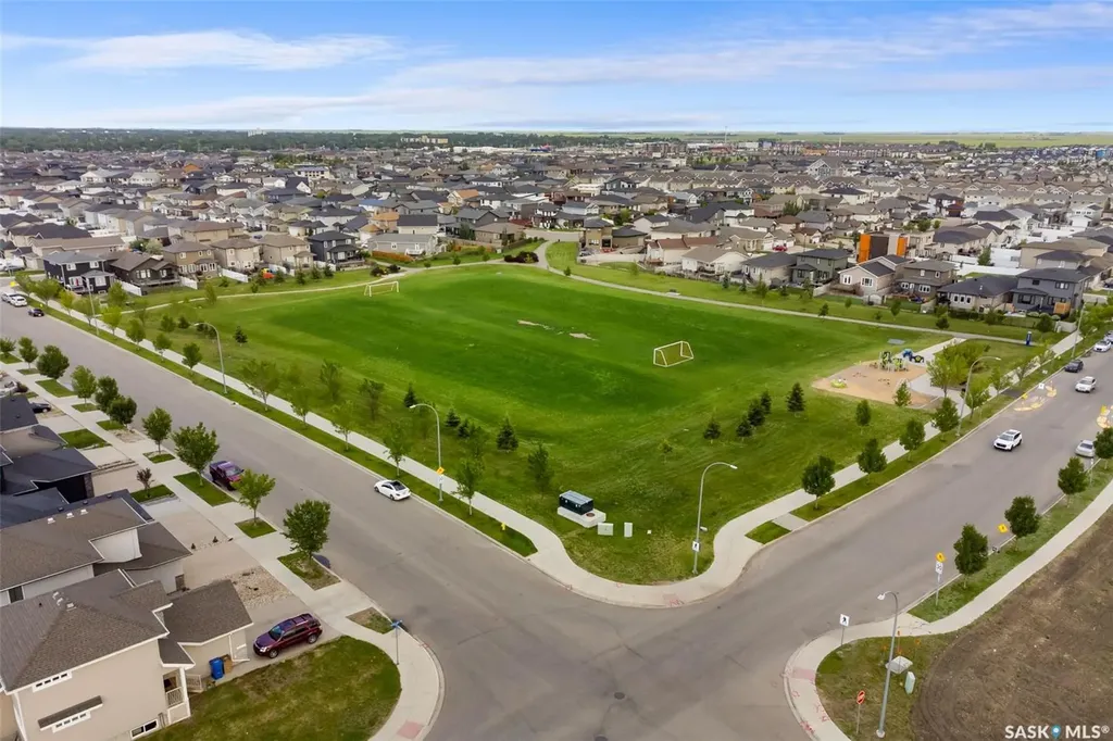 5237 Snowbirds Crescent Regina SK S4W 0H4