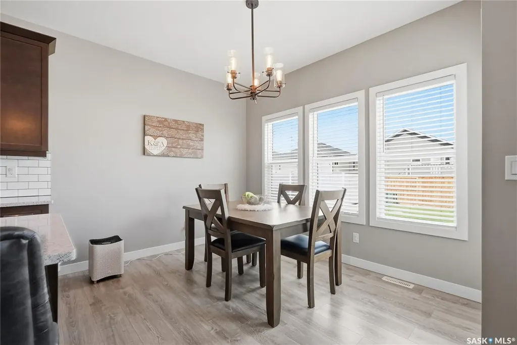 118 Stromberg Crescent Saskatoon SK S7L 6M9