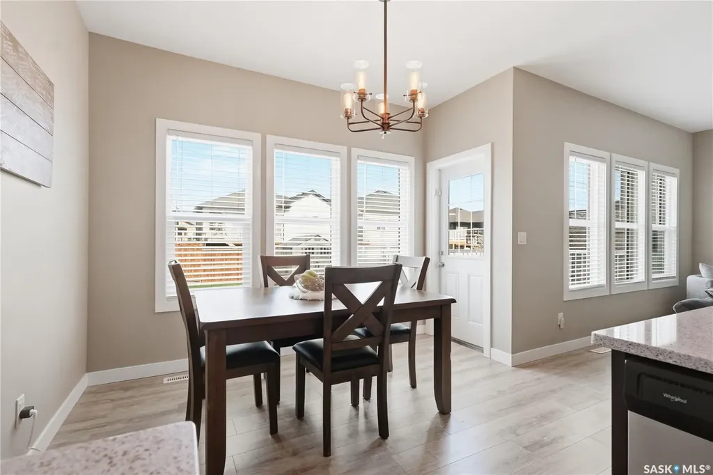118 Stromberg Crescent Saskatoon SK S7L 6M9